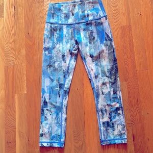 Lululemon Wunder Under Luxtreme Crops